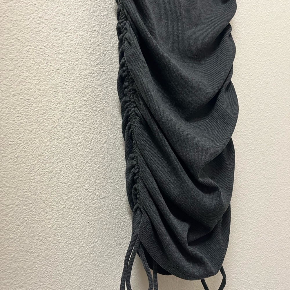 Ruched Ribbed Dress in GRAY - Picture 7 of 7